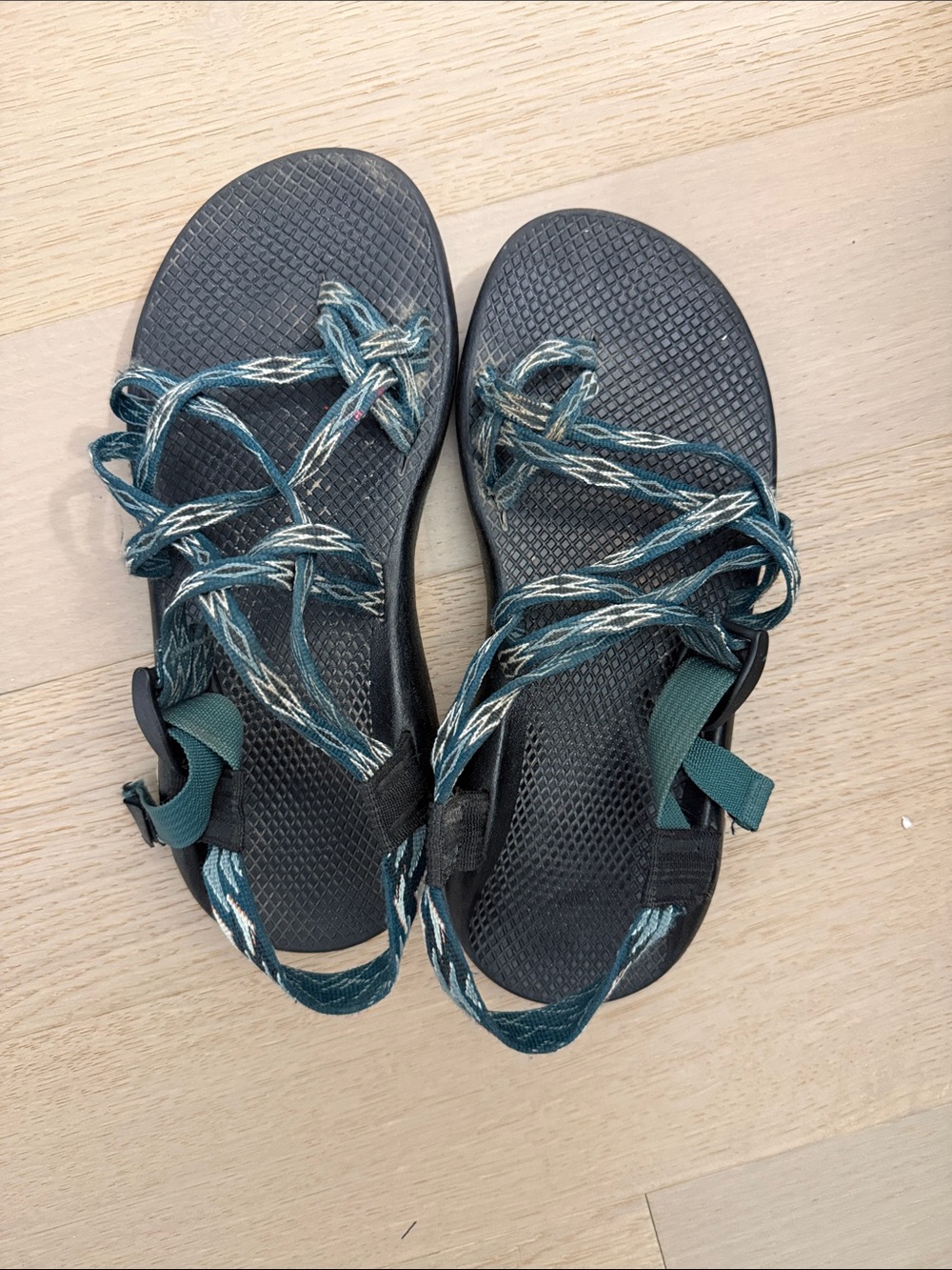Chaco Teal Strappy Sport Sandals with Patterned Cords